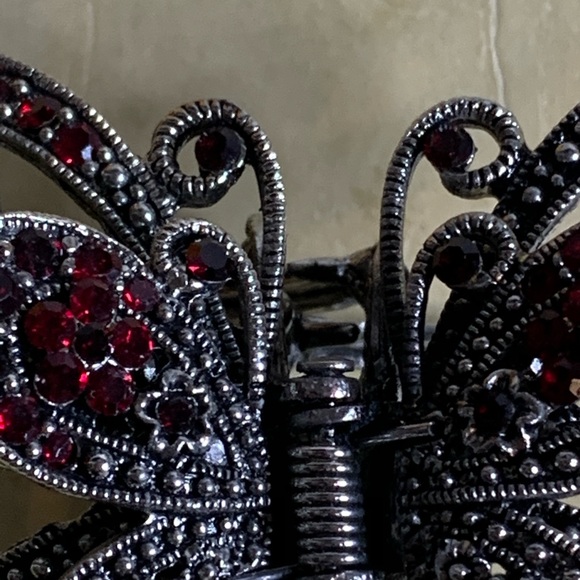 Large Double Winged Butterfly Rhinestone Hair Claw - Picture 7 of 13